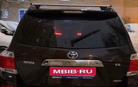 Toyota Highlander III, 2012 год, 2 400 000 рублей, 8 фотография