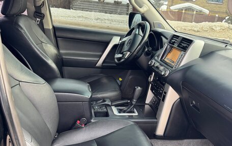 Toyota Land Cruiser Prado 150 рестайлинг 2, 2012 год, 2 800 000 рублей, 9 фотография