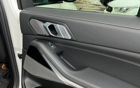 BMW X5, 2019 год, 7 800 000 рублей, 29 фотография