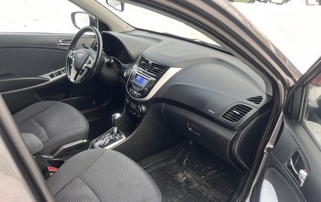 Hyundai Solaris II рестайлинг, 2011 год, 890 000 рублей, 10 фотография