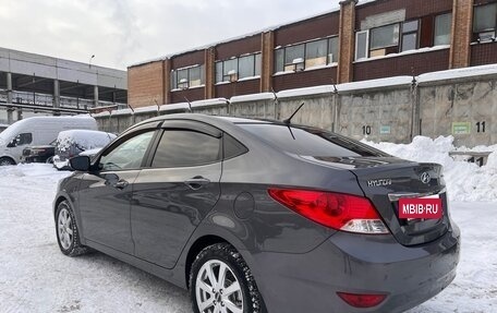 Hyundai Solaris II рестайлинг, 2011 год, 890 000 рублей, 4 фотография