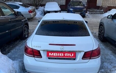 Mercedes-Benz E-Класс, 2013 год, 2 000 000 рублей, 3 фотография