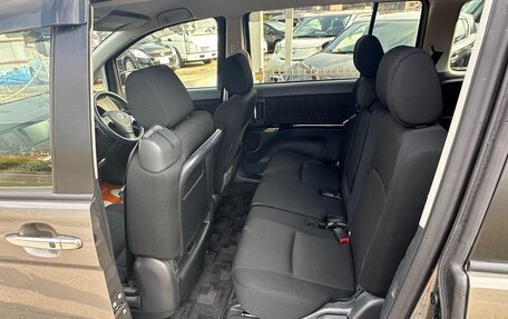 Toyota ISis I, 2016 год, 1 050 000 рублей, 7 фотография