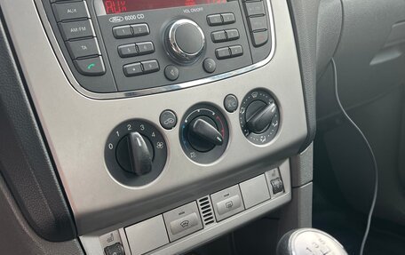 Ford Focus II рестайлинг, 2010 год, 595 000 рублей, 19 фотография