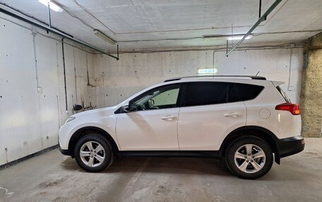Toyota RAV4, 2014 год, 2 100 000 рублей, 4 фотография