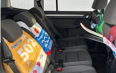 Volkswagen Touran III, 2013 год, 850 000 рублей, 11 фотография