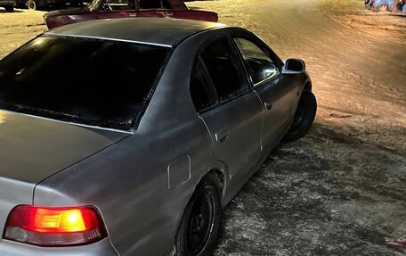 Mitsubishi Galant VIII, 2000 год, 155 000 рублей, 2 фотография