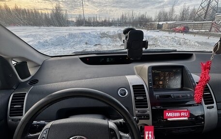 Toyota Prius, 2007 год, 550 000 рублей, 8 фотография