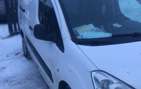 Peugeot Partner II рестайлинг 2, 2012 год, 420 000 рублей, 5 фотография