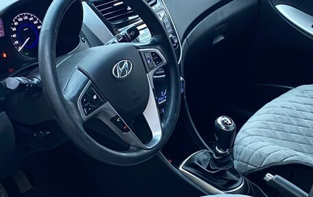 Hyundai Solaris II рестайлинг, 2015 год, 980 000 рублей, 9 фотография