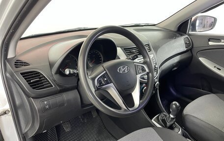 Hyundai Solaris II рестайлинг, 2012 год, 656 000 рублей, 8 фотография