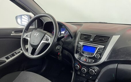 Hyundai Solaris II рестайлинг, 2012 год, 656 000 рублей, 13 фотография