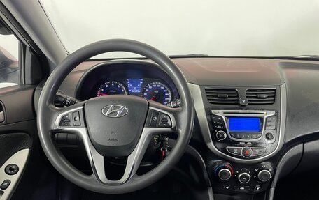 Hyundai Solaris II рестайлинг, 2012 год, 656 000 рублей, 12 фотография