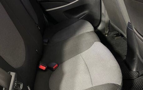 Hyundai Solaris II рестайлинг, 2012 год, 656 000 рублей, 19 фотография