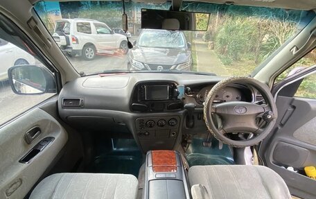 Toyota Noah III, 2001 год, 650 000 рублей, 8 фотография