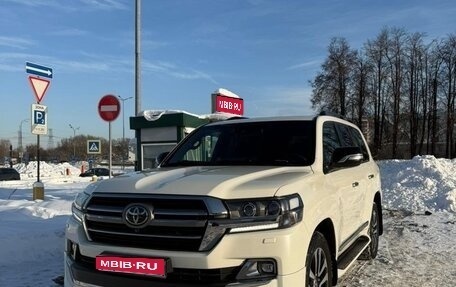 Toyota Land Cruiser 200, 2018 год, 7 450 000 рублей, 1 фотография