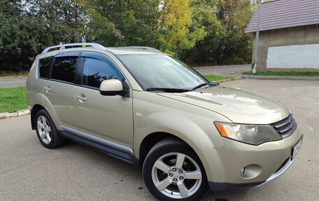 Mitsubishi Outlander III рестайлинг 3, 2008 год, 1 020 000 рублей, 1 фотография