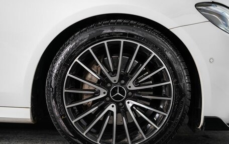 Mercedes-Benz E-Класс, 2019 год, 2 300 000 рублей, 20 фотография