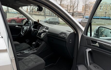 Volkswagen Tiguan II, 2018 год, 2 650 000 рублей, 10 фотография