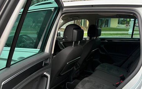 Volkswagen Tiguan II, 2018 год, 2 650 000 рублей, 9 фотография