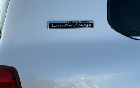 Toyota Land Cruiser 200, 2018 год, 7 450 000 рублей, 8 фотография