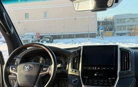 Toyota Land Cruiser 200, 2018 год, 7 450 000 рублей, 13 фотография