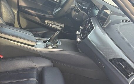 BMW 5 серия, 2017 год, 3 900 000 рублей, 8 фотография