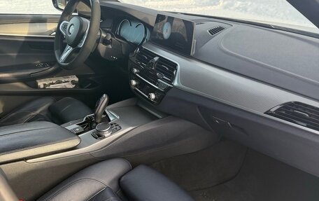 BMW 5 серия, 2017 год, 3 900 000 рублей, 9 фотография