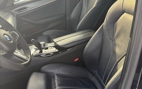 BMW 5 серия, 2017 год, 3 900 000 рублей, 14 фотография