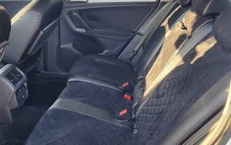 Volkswagen Tiguan II, 2020 год, 2 770 000 рублей, 12 фотография