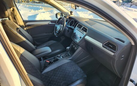 Volkswagen Tiguan II, 2020 год, 2 770 000 рублей, 16 фотография