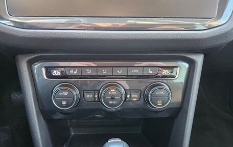 Volkswagen Tiguan II, 2020 год, 2 770 000 рублей, 23 фотография