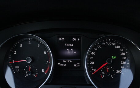 Volkswagen Passat B8 рестайлинг, 2017 год, 1 850 000 рублей, 9 фотография