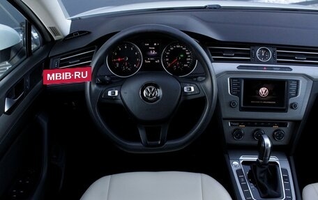 Volkswagen Passat B8 рестайлинг, 2017 год, 1 850 000 рублей, 8 фотография