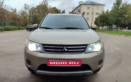 Mitsubishi Outlander III рестайлинг 3, 2008 год, 1 020 000 рублей, 2 фотография