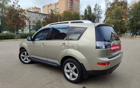 Mitsubishi Outlander III рестайлинг 3, 2008 год, 1 020 000 рублей, 6 фотография
