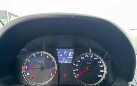 Hyundai Solaris II рестайлинг, 2011 год, 529 000 рублей, 10 фотография