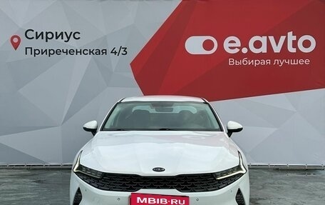 KIA K5, 2021 год, 1 750 000 рублей, 2 фотография