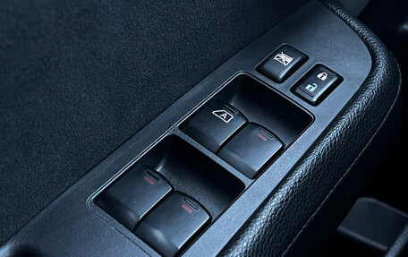 Nissan Tiida, 2011 год, 800 000 рублей, 21 фотография