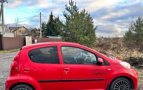 Peugeot 107 I рестайлинг, 2011 год, 380 000 рублей, 8 фотография