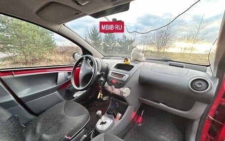 Peugeot 107 I рестайлинг, 2011 год, 380 000 рублей, 15 фотография