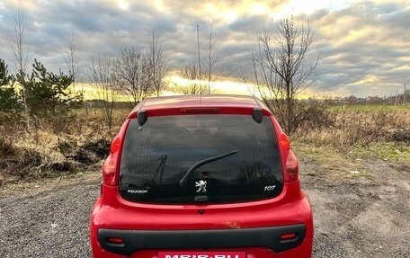 Peugeot 107 I рестайлинг, 2011 год, 380 000 рублей, 6 фотография