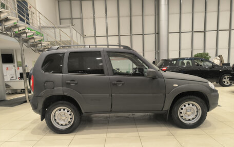 Chevrolet Niva I рестайлинг, 2016 год, 599 000 рублей, 4 фотография