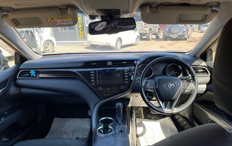 Toyota Camry, 2018 год, 2 550 000 рублей, 5 фотография