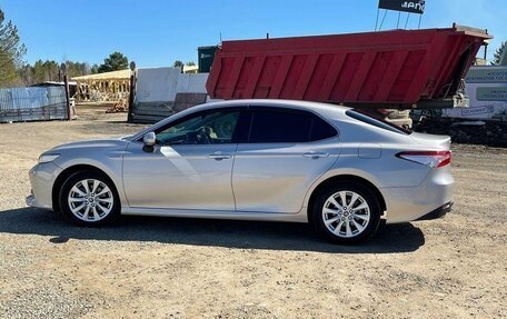 Toyota Camry, 2018 год, 2 550 000 рублей, 4 фотография