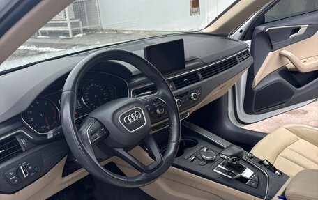 Audi A4, 2017 год, 2 300 000 рублей, 5 фотография