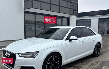 Audi A4, 2017 год, 2 300 000 рублей, 10 фотография