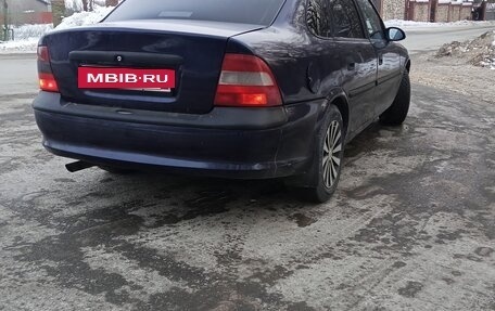 Opel Vectra B рестайлинг, 1998 год, 300 000 рублей, 4 фотография