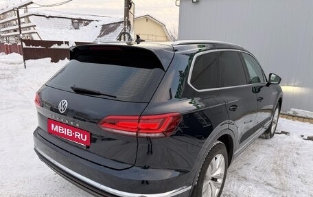 Volkswagen Touareg III, 2019 год, 4 499 000 рублей, 9 фотография