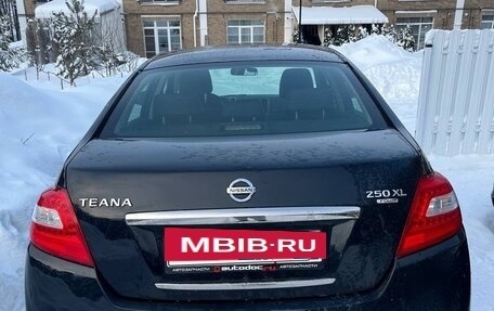 Nissan Teana, 2010 год, 850 000 рублей, 9 фотография